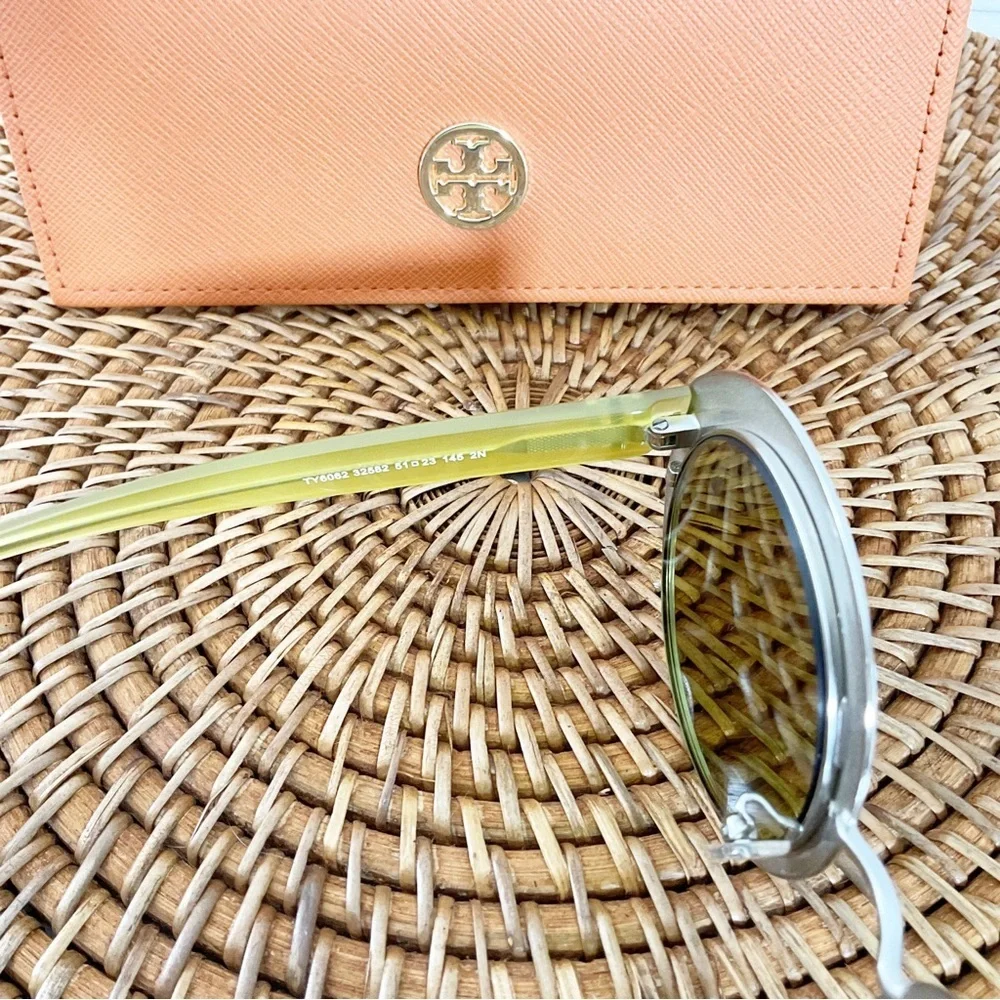 Tory Burch Light Green Sunglasses Like New